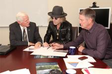 Read More - It’s Time for a Real Conversation: An Open Letter From Senator Bill Frist, Dr. Randy Wykoff And WK 